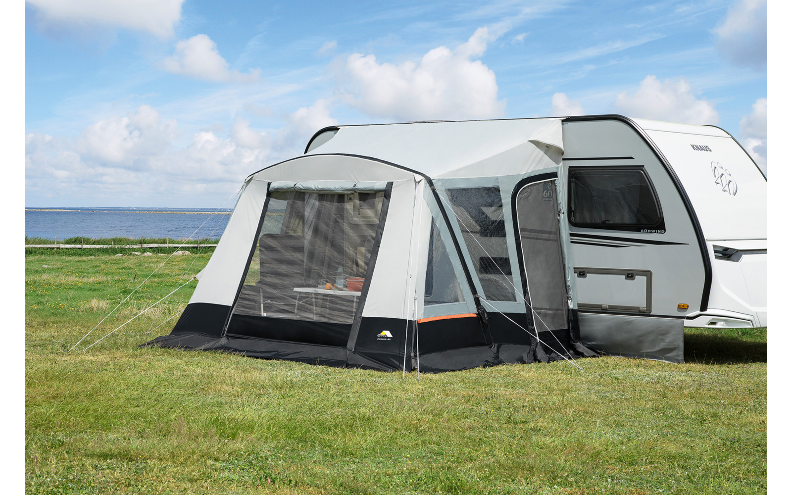 Oppblåsbart reisefortelt Fortuna Air 300x280 cm, 12 kg - DWT