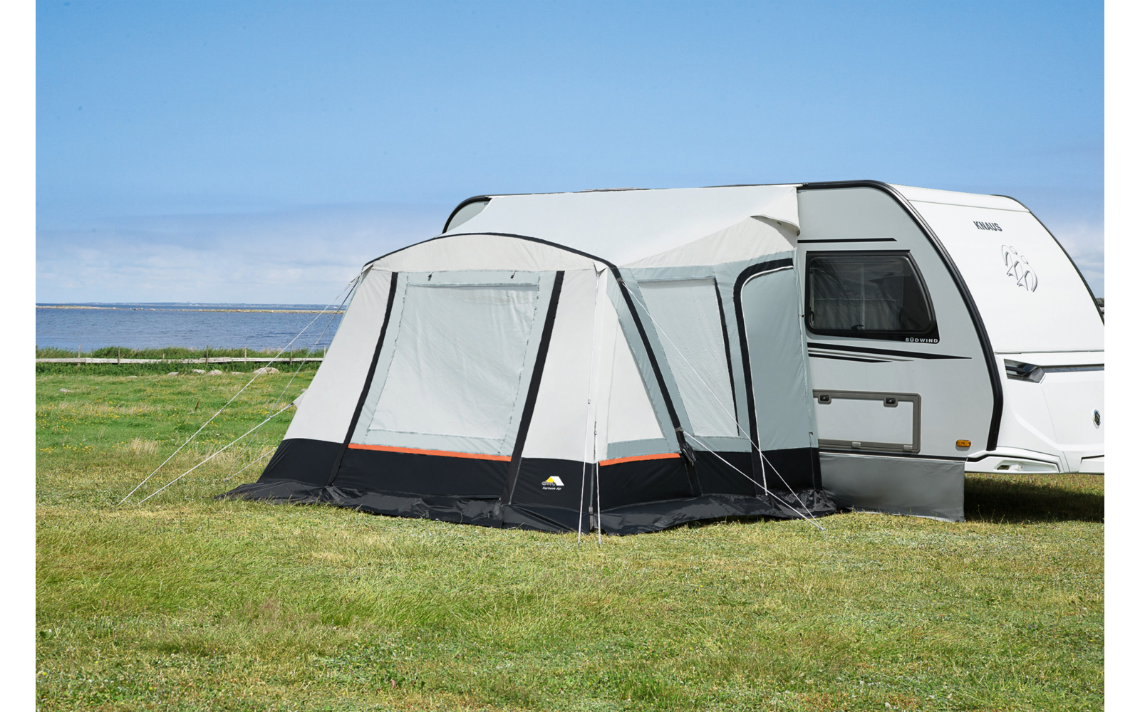 Oppblåsbart reisefortelt Fortuna Air 300x280 cm, 12 kg - DWT