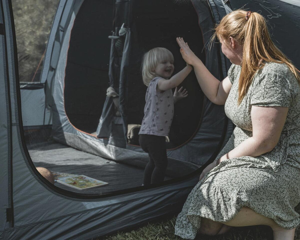 Tunneltelt Sola 6 for 6 personer, 380x660cm, 3 soner - Easy Camp