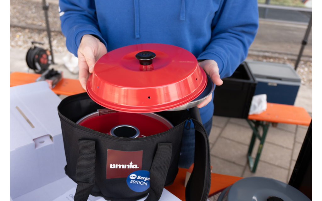 Campingstekeovn 3 l 5-delers sett med termometer - Omnia bakside