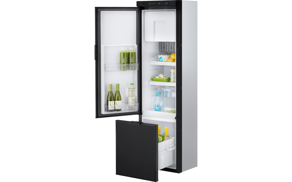 Montert Absorberkjøleskap N4141 141 liter smal med LCD-display i kjøkken