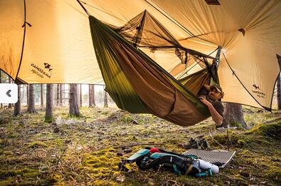 Nærbilde av materiale på Adventure Wing tarp for hengekøye 320 cm med vindskjerm