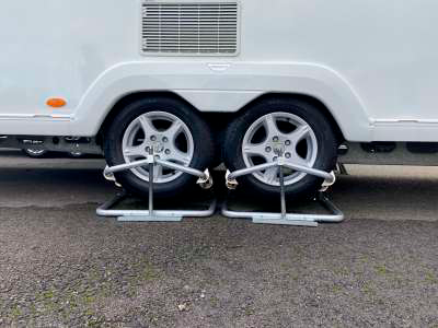 Aluminium jekk med ratsj 81x24,5x20 cm 1000 kg - Milenco forfra