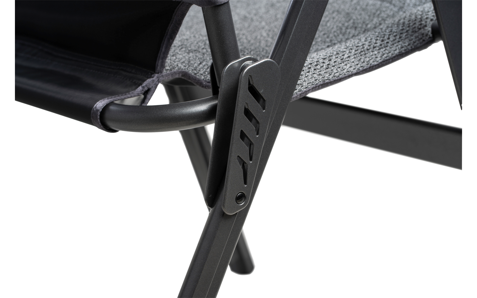 Avantgarde Noblesse Deluxe klappstol svart montert i hage