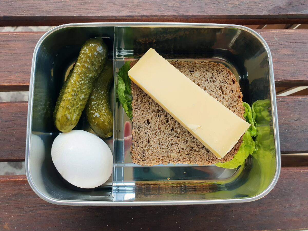 Bamboo-Clip lunchbox rustfritt stål med bambuslokk nærbilde av bambuslokk