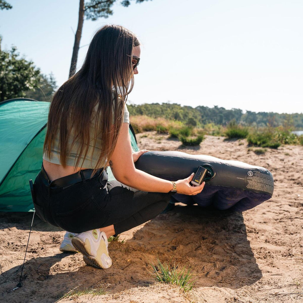 Bærbar elektrisk luftpumpe Airbird C2 2400 mAh USB-C med liten dyse montert