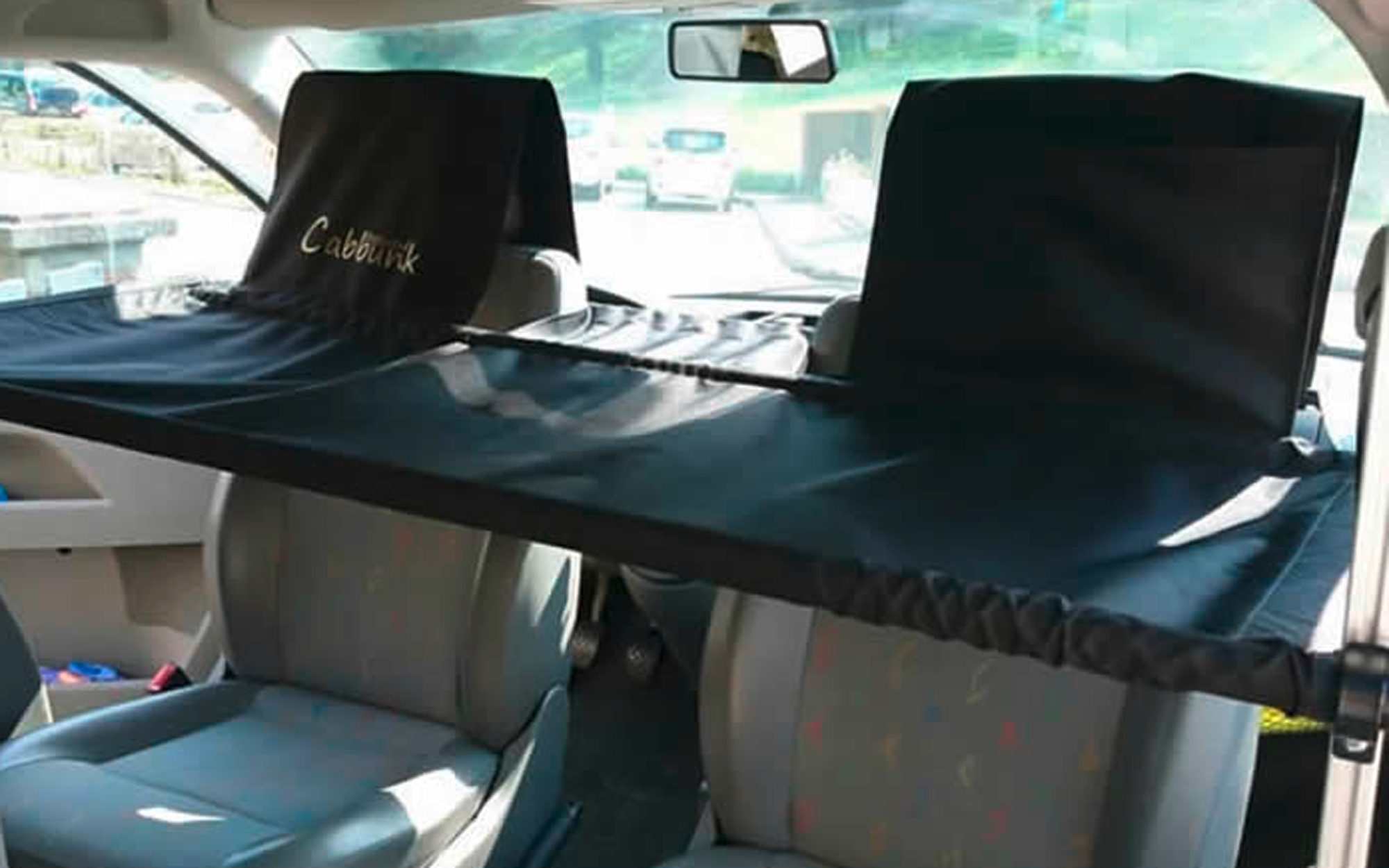 Barneseng for førerhus Ducato Sprinter Crafter Transit 174x55 cm fra Patented Cabbunk