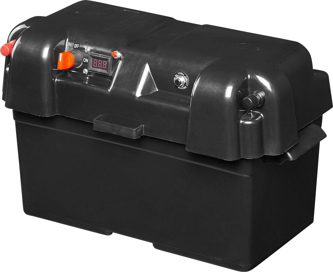 Batteriboks V02 med USB, 12V-uttak og voltmeter IP44 vist forfra