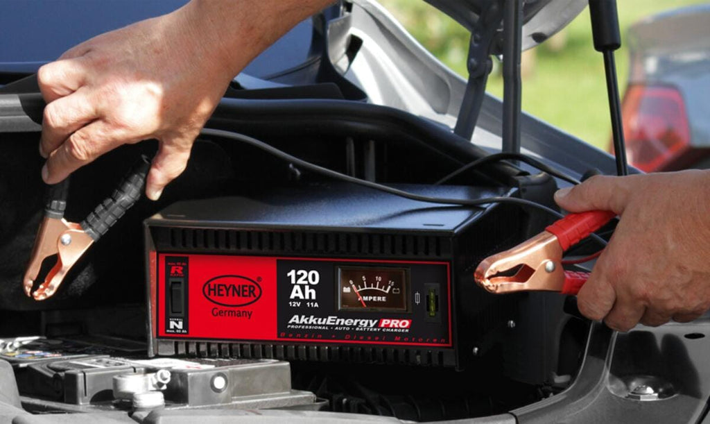 Batterilader AkkuEnergy PRO 11A 12V 18-120Ah - Heyner nærbilde