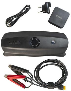 Batterilader CS FREE 4-i-1 booster/powerbank 12V 20A IP54 - CTEK forfra