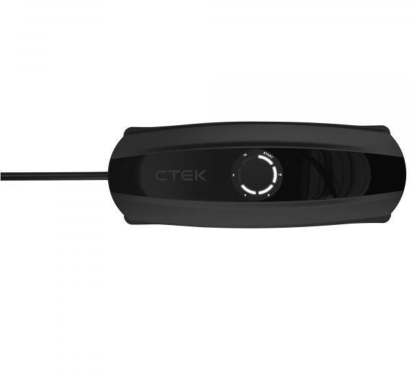 Forfra av Batterilader CS One 12V 8A med Bluetooth og app-styring