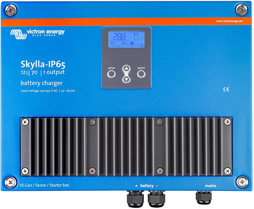 Batterilader Skylla-IP65 24V 35A med IP65-beskyttelse fra Victron Energy sett forfra