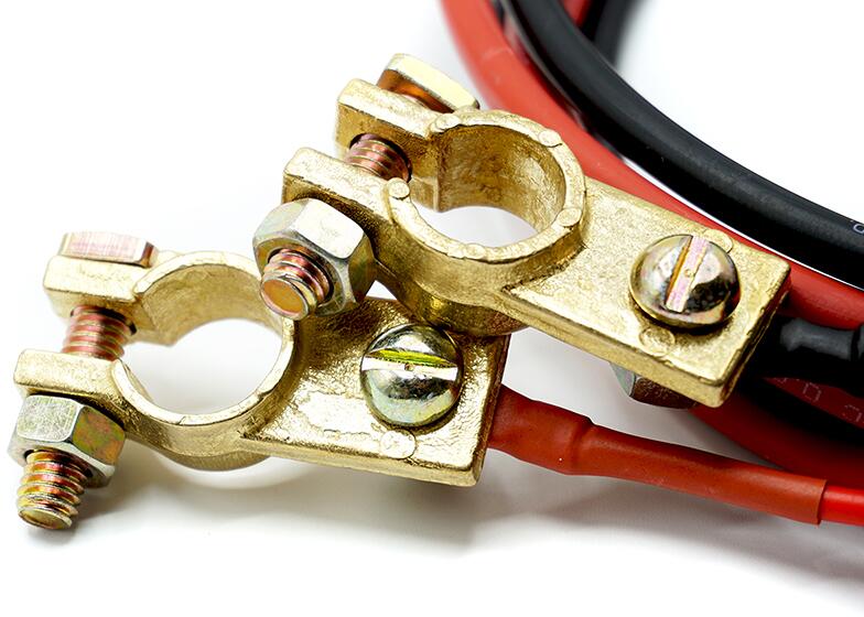 Detalj av 40A sikring på Batteritilkoblingskabel 10mm² med 40A sikring for laderegulator