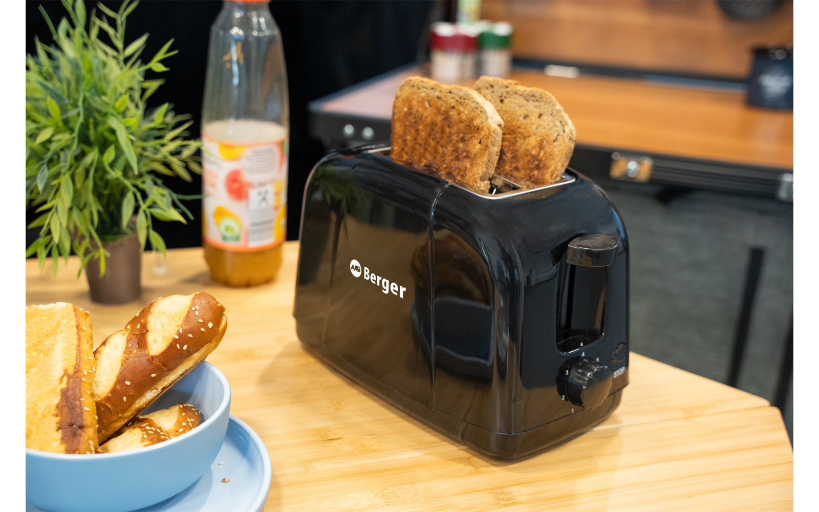 Detalj av BreakfastBuddy toaster 230 V med 2 spor