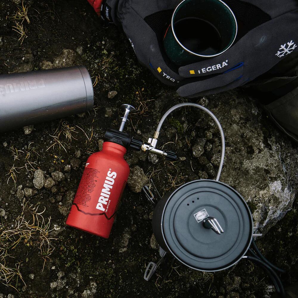 Detalj av brenselflaske 1000 ml rød aluminium fra PRIMUS