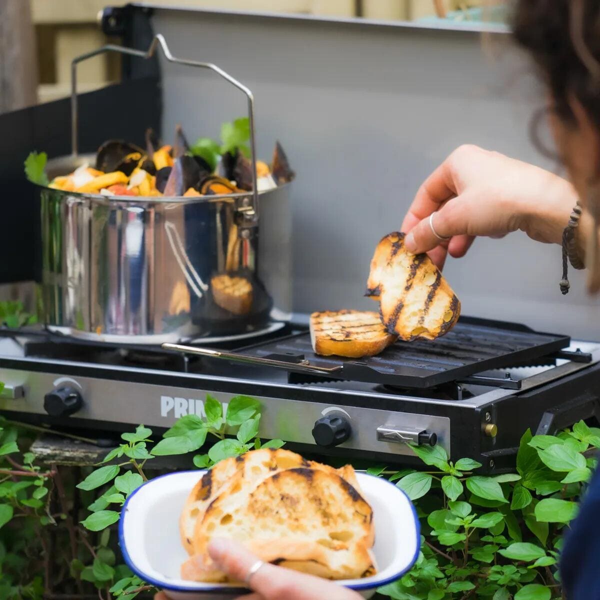 CampFire grillplate med antiheftbelegg vekt og mål
