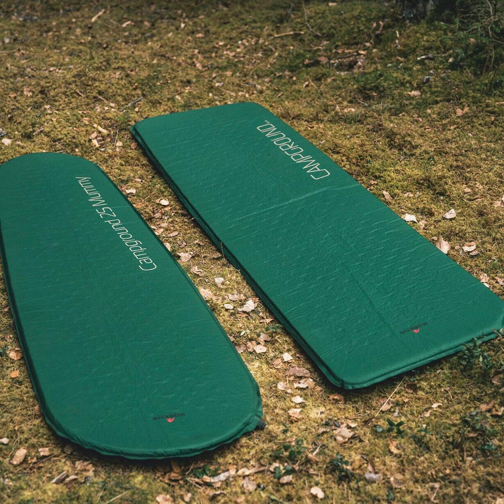 Nærbilde av stoff på Campground selvoppblåsbart liggeunderlag