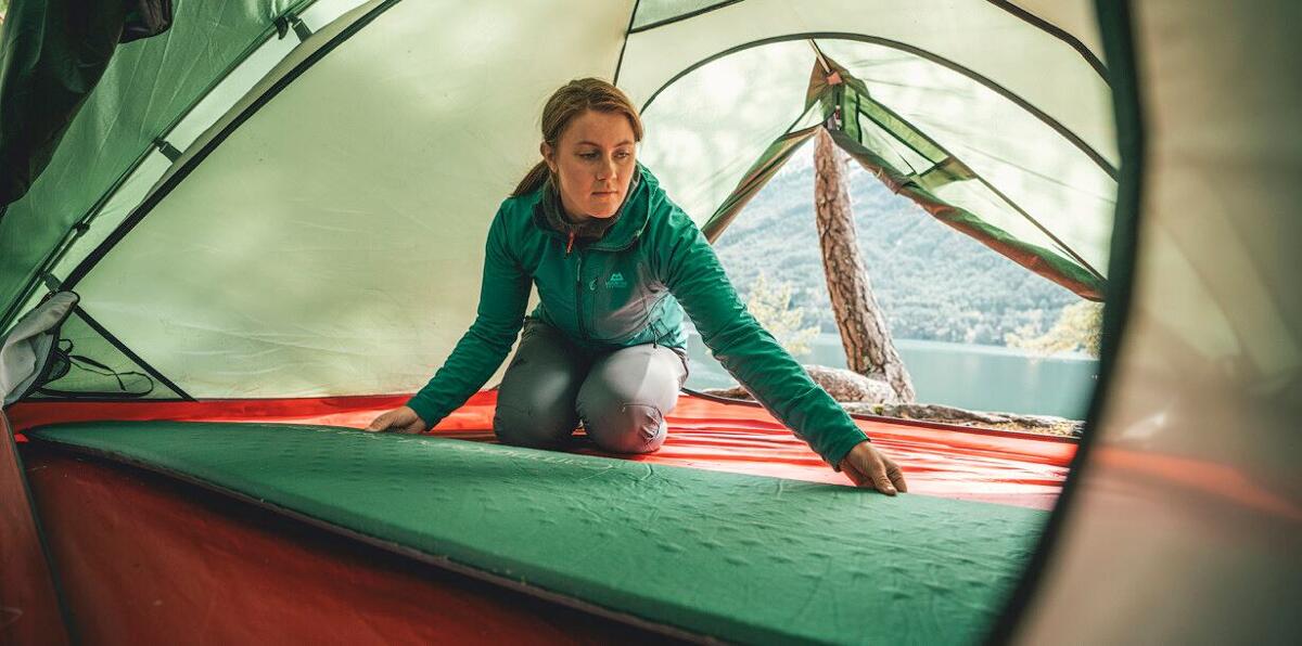 Campground selvoppblåsbart liggeunderlag i bæreveske