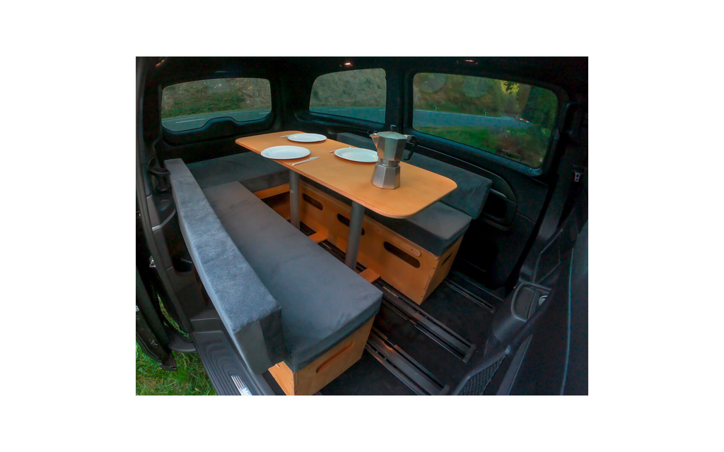 Campingboks 115 med bord for van/buss Moonbox detalj av bord