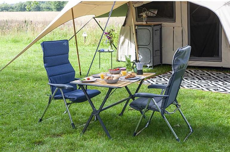 Campingbord Maryland bambus 111x72cm sammenleggbart på gress