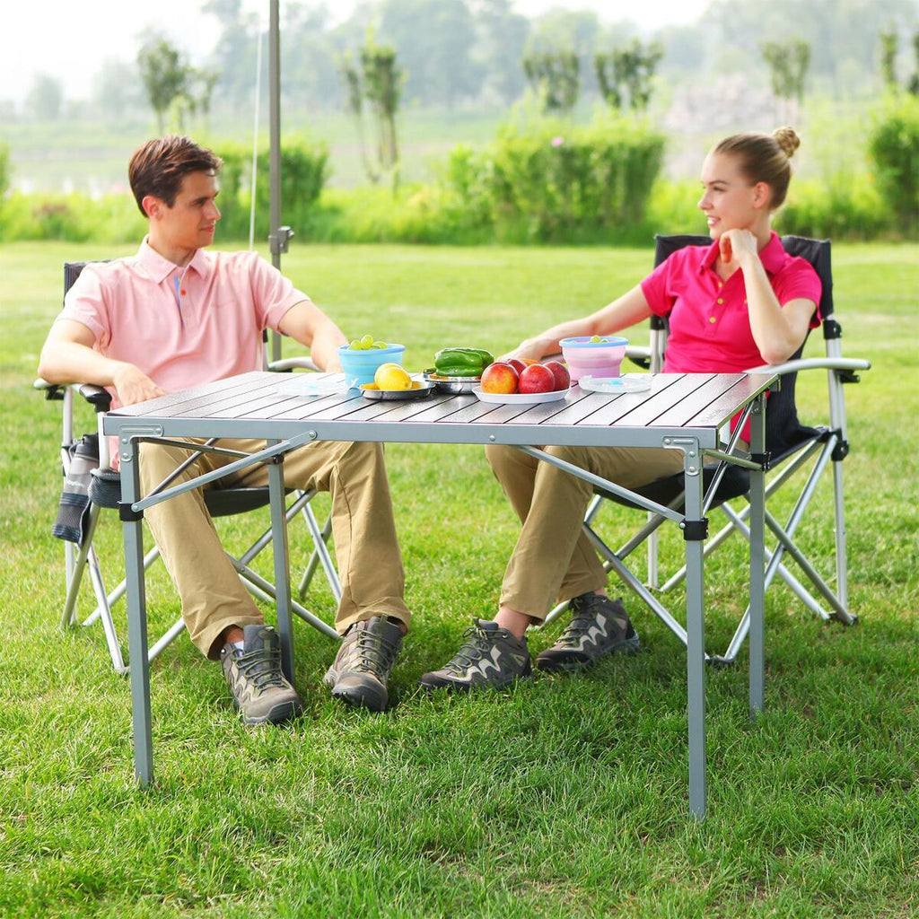 Campingbord rullbart kompakt 107x70cm aluminium 6,6 kg - KingCamp montert i natur
