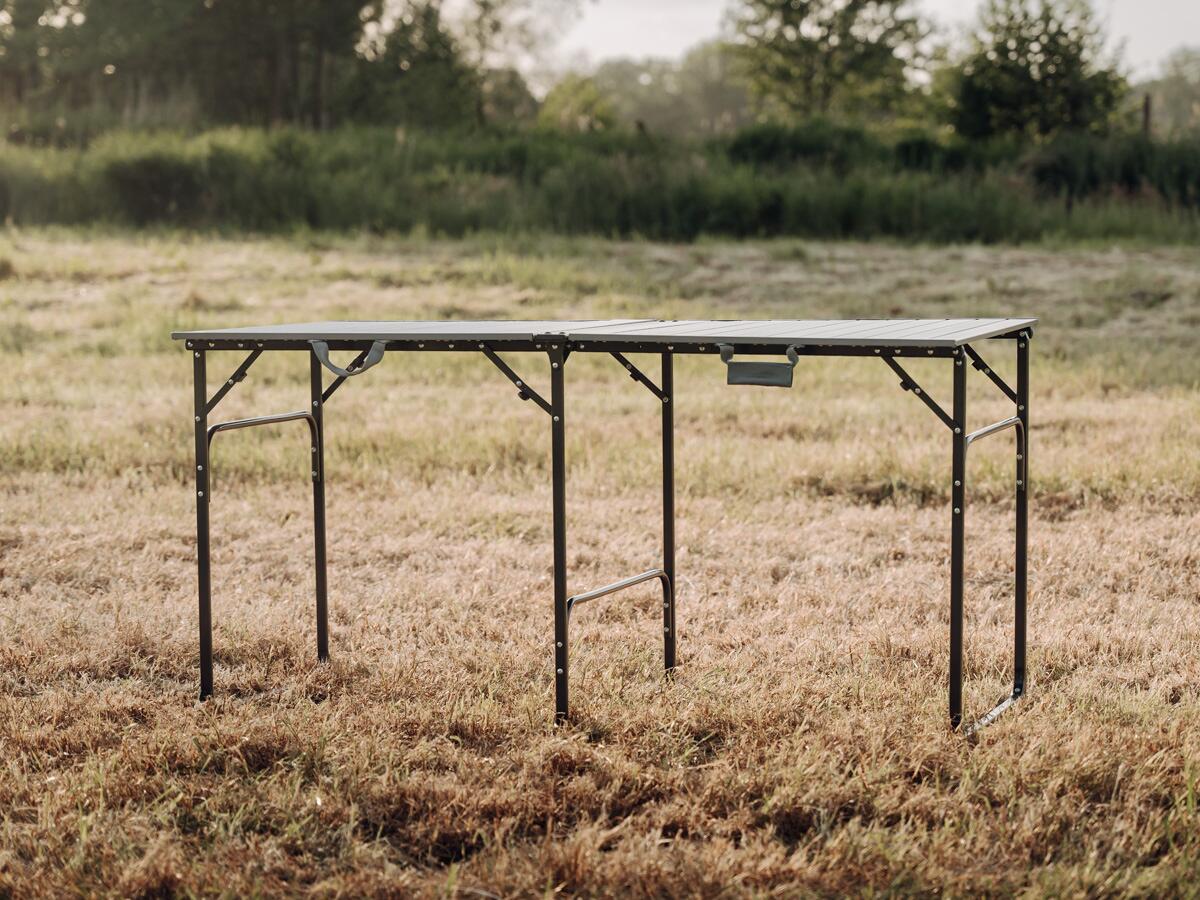 Campingbord sammenleggbart 152x76 cm aluminium 7,4 kg nærbilde