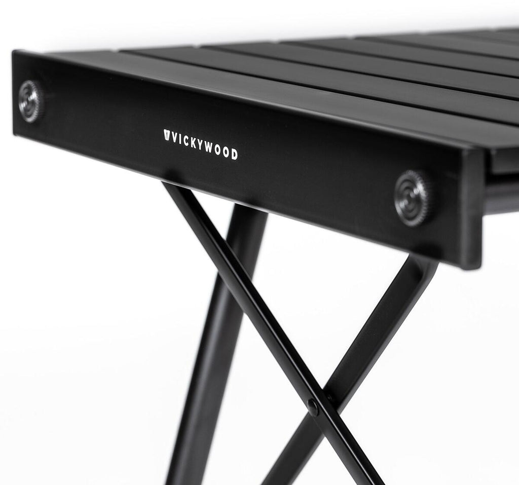 Campingbord ultralett foldbart høydejusterbart 83,5x48cm - Vickywood montert i naturen