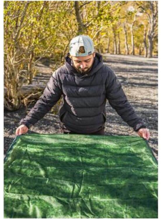 Campingduk 193x94 cm ripstop-polyester med strekksystem grønn bakside