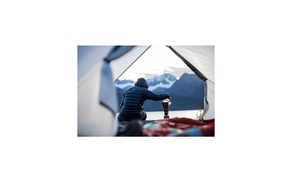 Campinggryte WindBurner 1,0 l med varmeveksler montert på kokeapparat