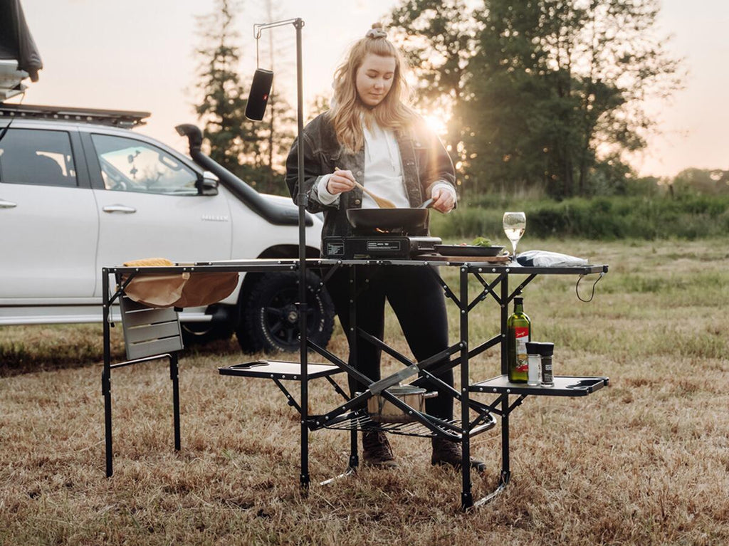 Campingkjøkken med oppvaskkum 143x88 cm aluminium 10,3 kg - CAMPWERK detalj av oppvaskkum