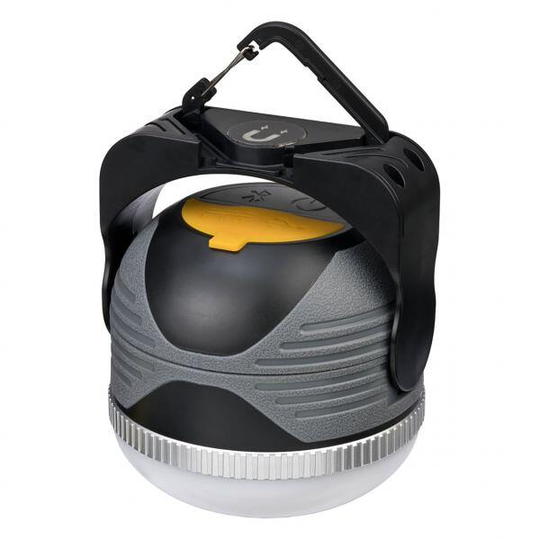 Campinglampe OLI montert i telt med lys på