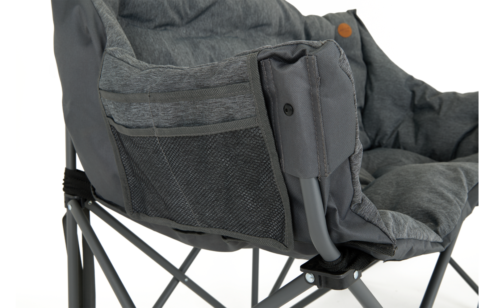 Campingsofa Kailua Relax sammenleggbart montert på campingplass