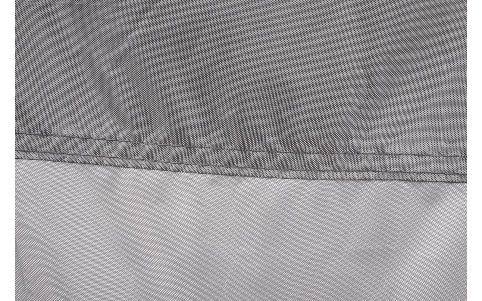 Nærbilde av stoff og ventilasjonsåpninger på Caravan Cover Polycoat 500x240x220 cm
