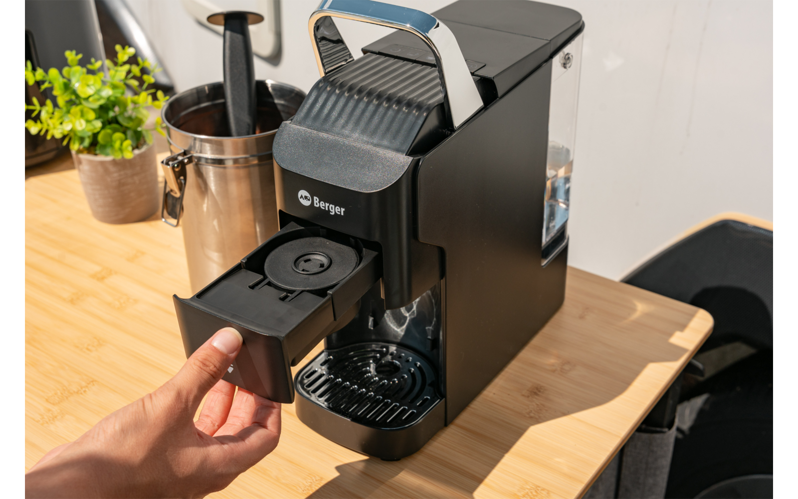 Camp&Brew 3-i-1 kaffemaskin med kapsel eller malt kaffe bryggehode