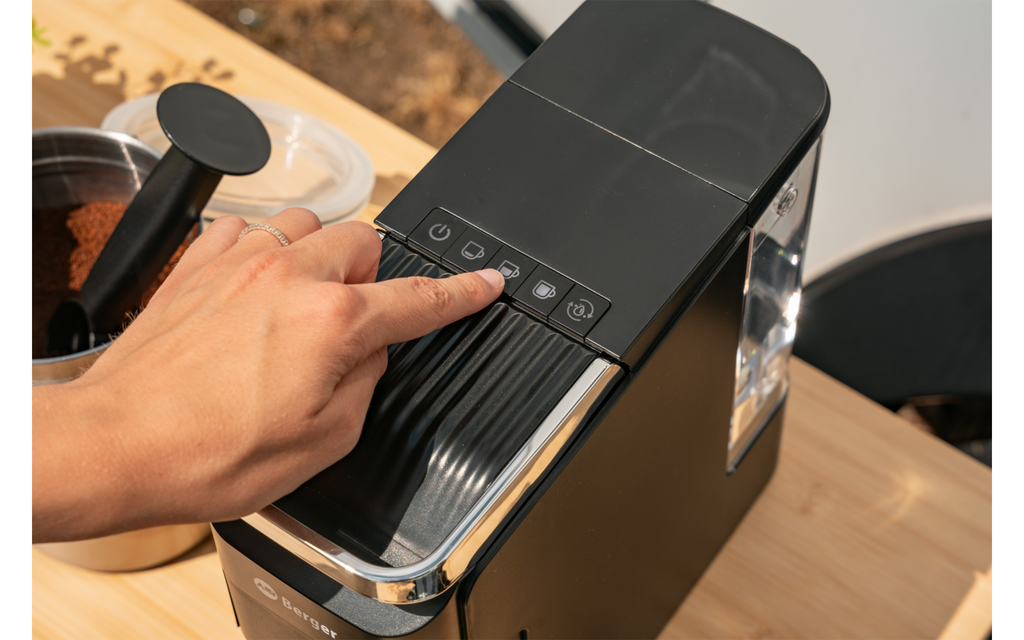 Camp&Brew 3-i-1 kaffemaskin med kapsel eller malt kaffe kaffeskje