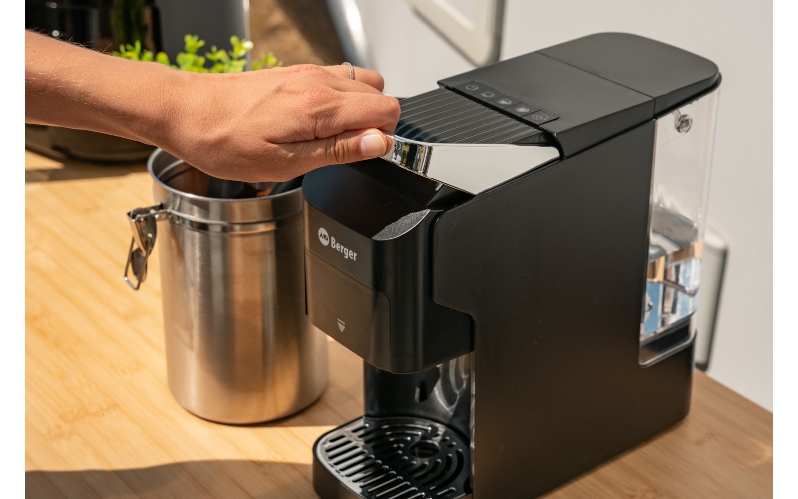 Camp&Brew 3-i-1 kaffemaskin med kapsel eller malt kaffe montert