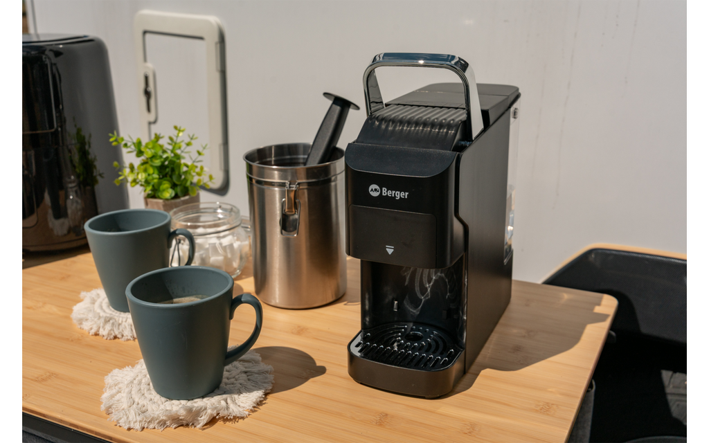 Camp&Brew 3-i-1 kaffemaskin med kapsel eller malt kaffe vannbeholder