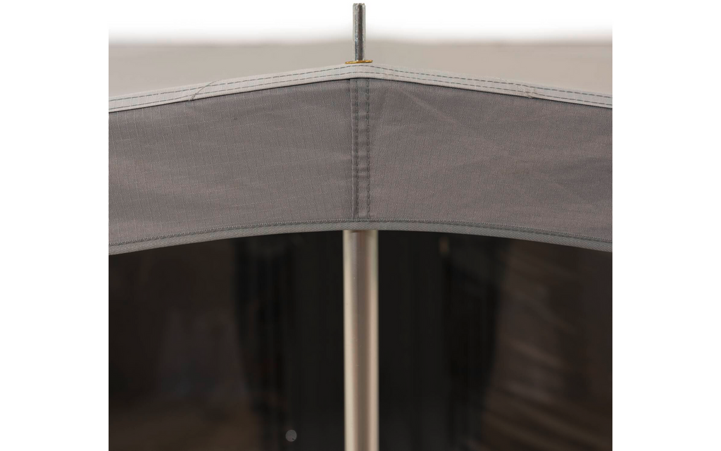 Nærbilde av festemekanisme på Canopy takforlengelse for Residence Air fortelt 470x180 cm - Dometic