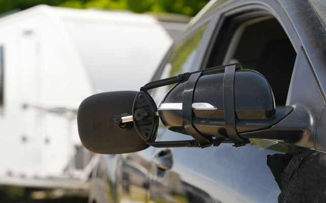 Nærbilde av robust planglass i Caravanspeil Alto