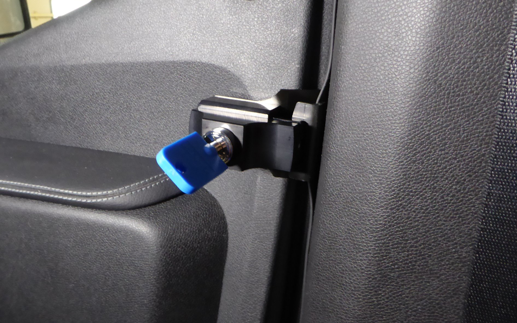 Dørlåser for Mercedes Benz Sprinter - IMC-Créations forfra