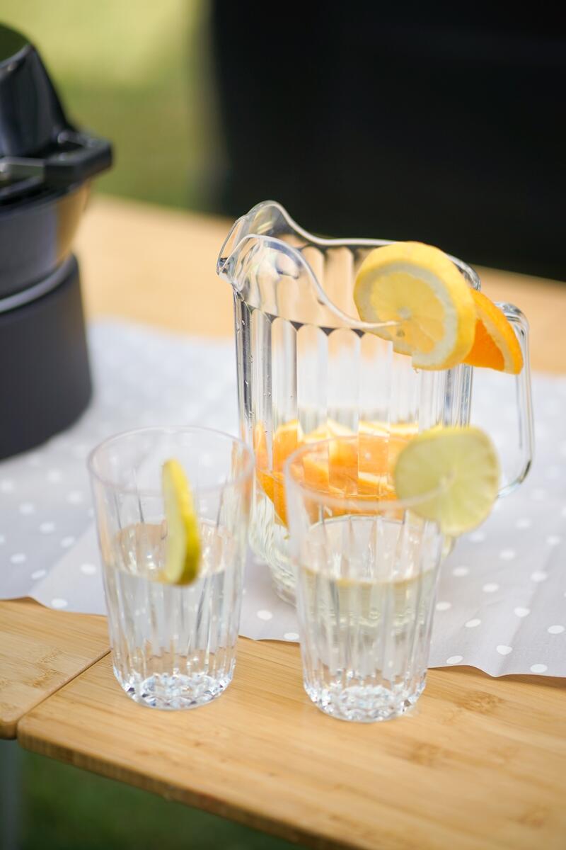 Detalj av Drikkekanne 1,5 l i SAN-plast 13x13x21 cm APS