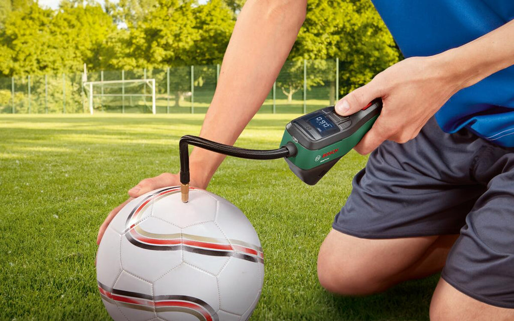 EasyPump trådløs trykkluftpumpe Bosch montert på sykkeldekk