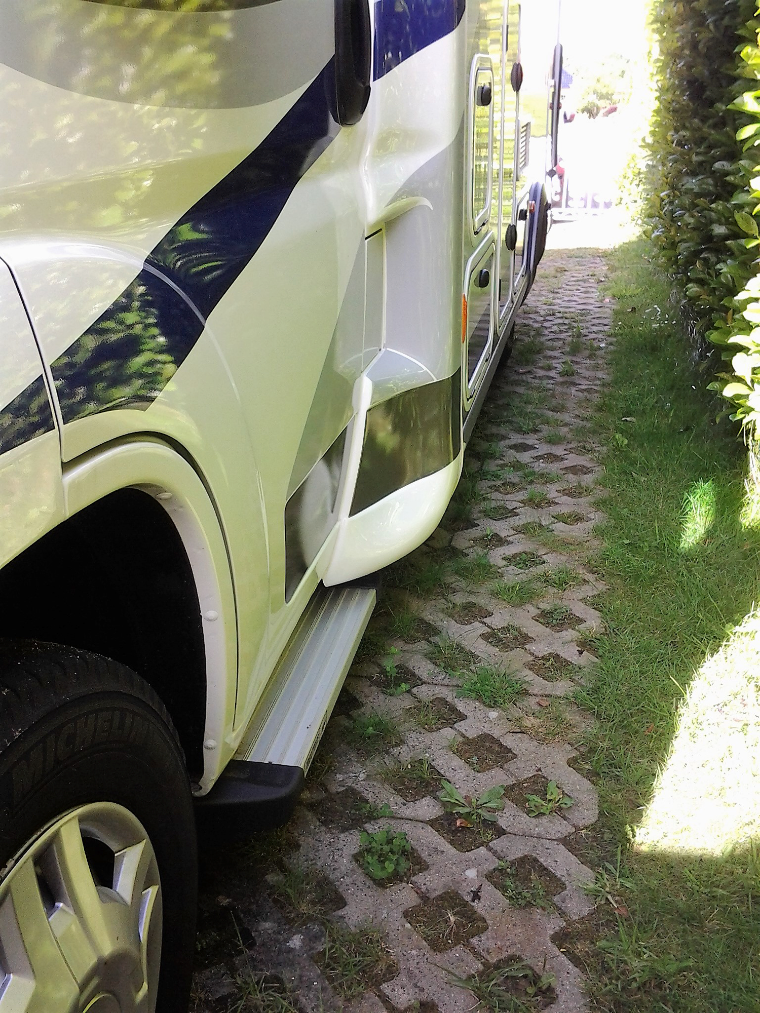 Ekstra inngangstrinn for Fiat Ducato, aluminium, 140 kg - PAC KONZEPT montert på bobil