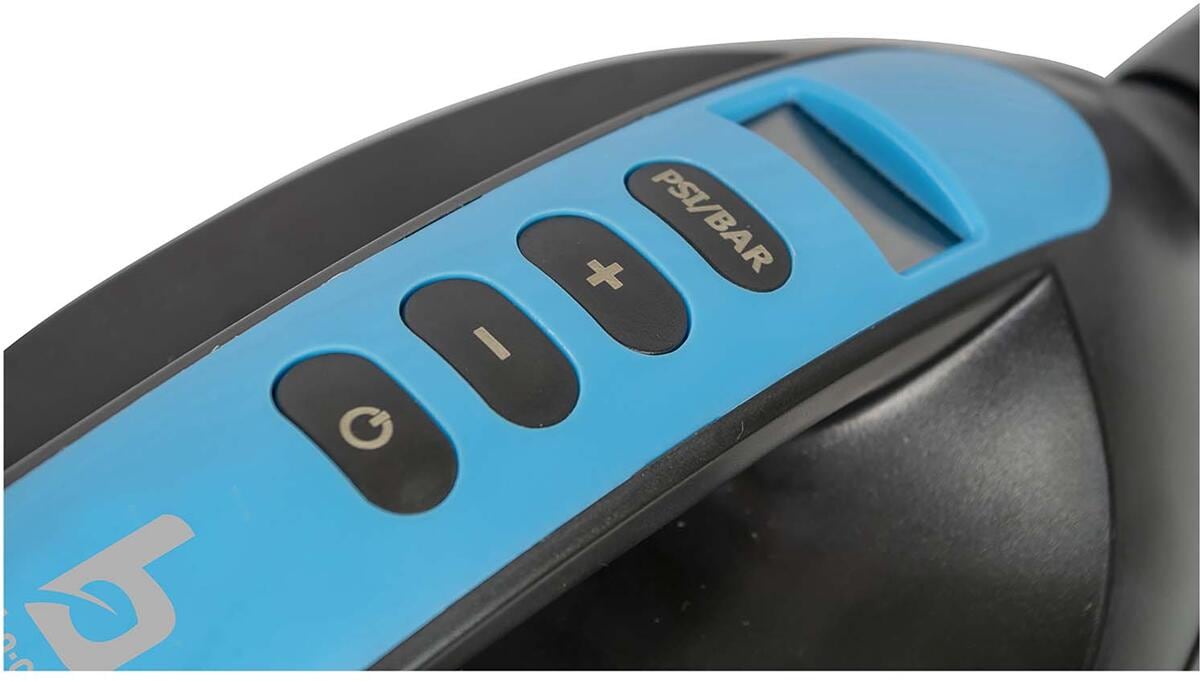 Elektrisk pumpe for SUP og telt 12V med trykkindikator - Bo-Camp bakside