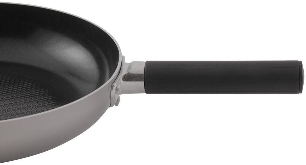 Detalj av avtakbart håndtak på Feast keramisk stekepanne 24 cm