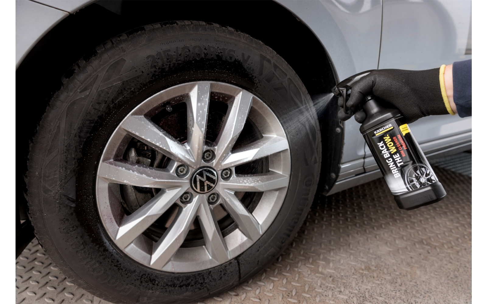 Felgrens RM 667 med fargindikator 500 ml detalj av flaske