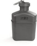 Feltflaske i titan 1 liter med bæreveske og karabinkrok Origin Outdoors forfra