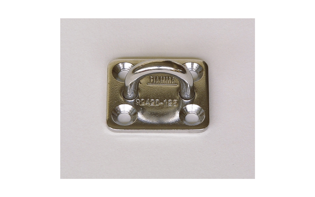 Festekroker i rustfritt stål 4-pakning 3,5x2x3 cm - Fiamma montert detalj