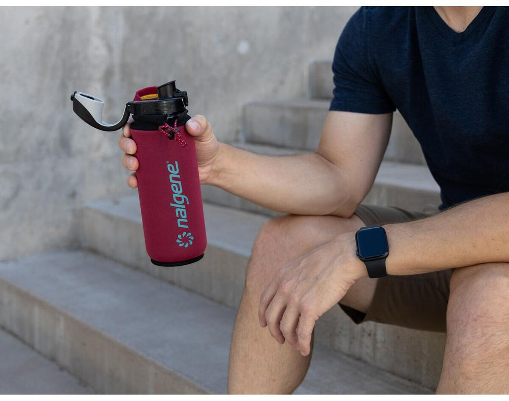 Bakside av Flaskeetui i neopren, liten, 72 g med festestropp - Nalgene