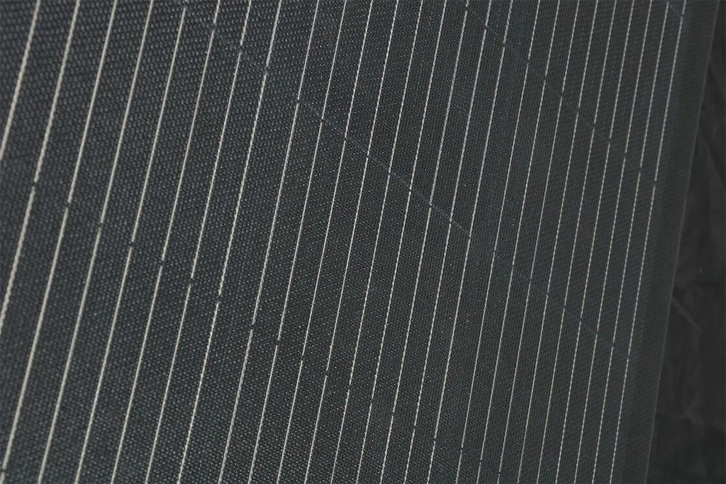 Nærbilde av solceller på Fleksibelt solcellepanel MSFL bøybart opptil 30° - Mestic